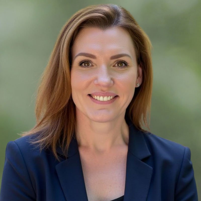 Jennifer Vicknair Headshot